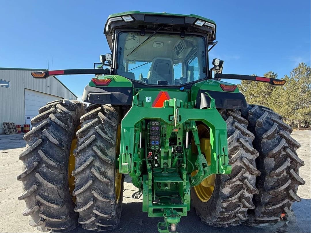 Image of John Deere 8R 370 Image 1