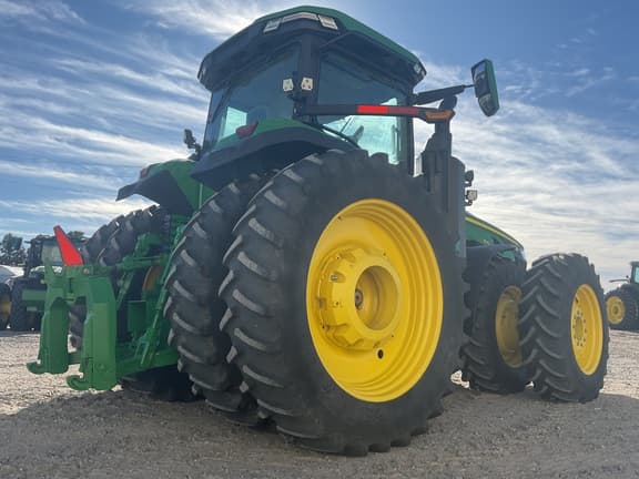 Image of John Deere 8R 370 equipment image 4