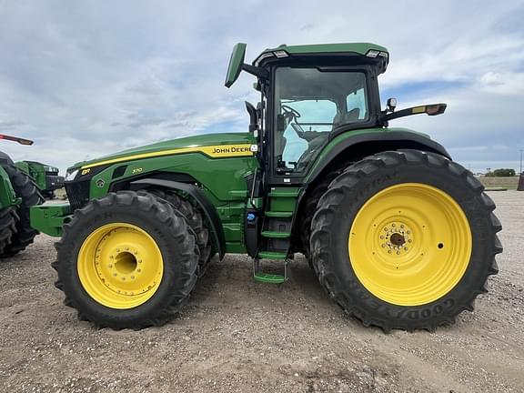 Image of John Deere 8R 370 equipment image 2