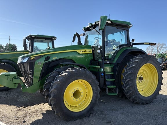 2023 John Deere 8R 370 Equipment Image0