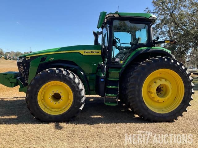 Image of John Deere 8R 370 equipment image 1