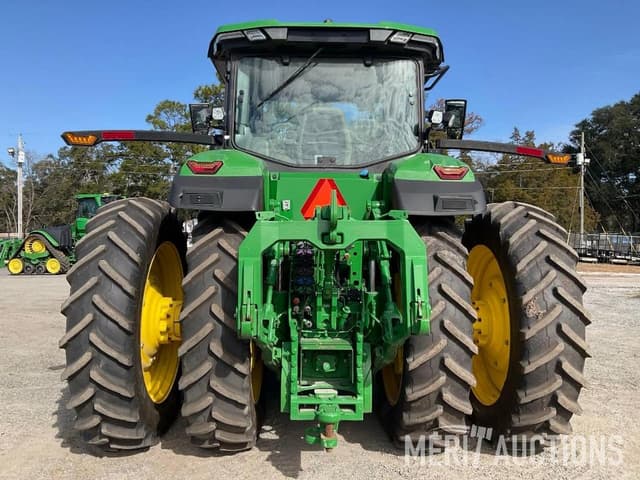 Image of John Deere 8R 370 equipment image 4