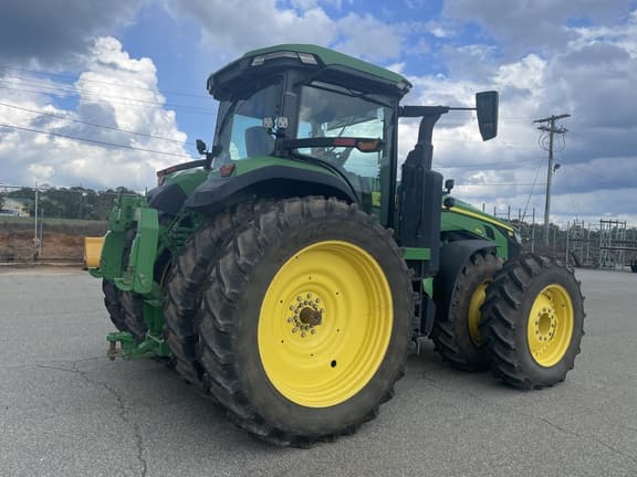 Image of John Deere 8R 410 equipment image 4