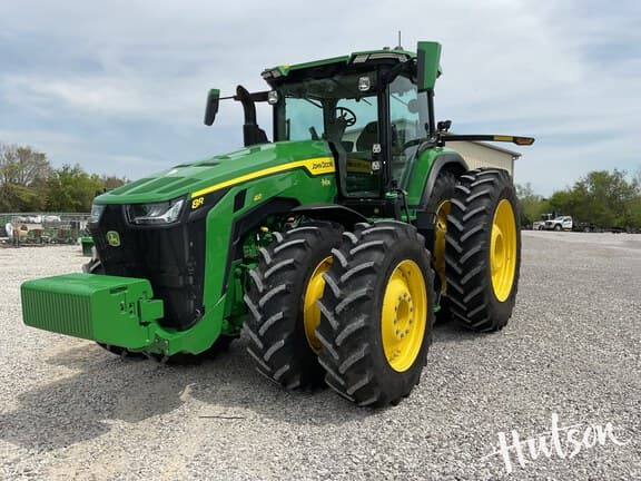 Image of John Deere 8R 410 equipment image 1