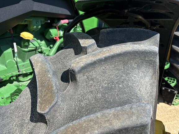 Image of John Deere 8R 410 equipment image 4