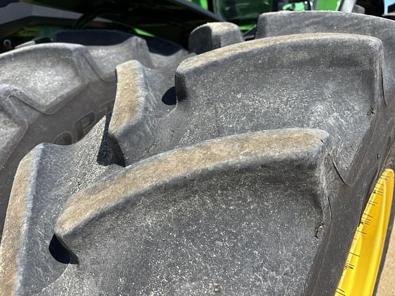 Image of John Deere 8R 410 equipment image 3