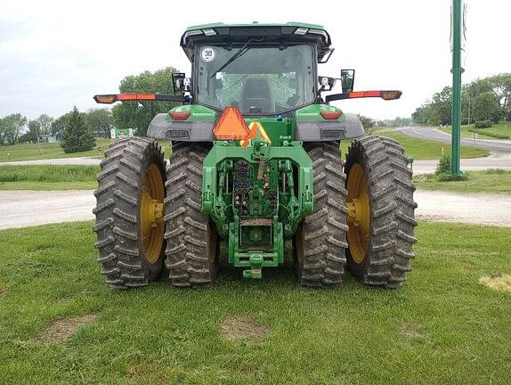 Image of John Deere 8R 410 equipment image 2