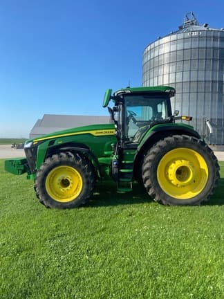 Image of John Deere 8R 410 equipment image 1