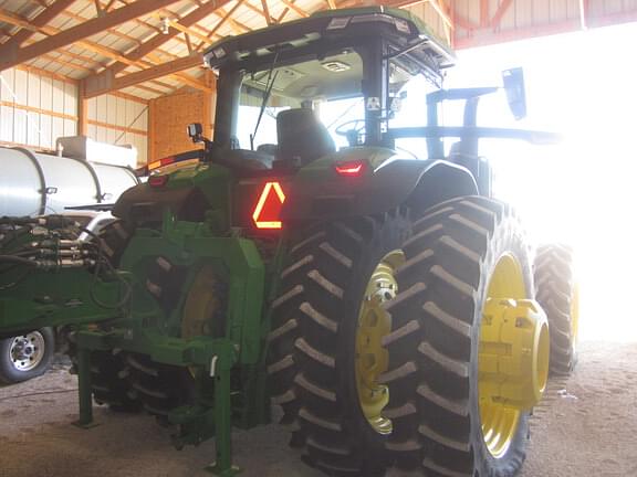 Image of John Deere 8R 410 equipment image 3