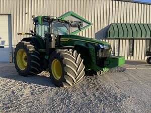 2023 John Deere 8R 410 Image