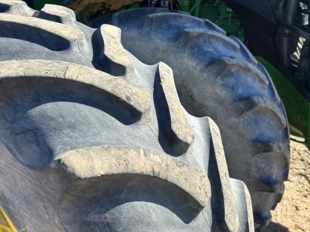 Image of John Deere 8R 410 equipment image 3