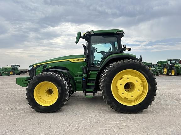 Image of John Deere 8R 410 equipment image 1