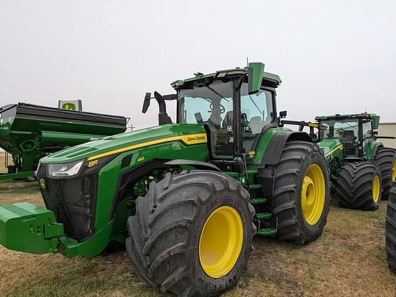 Image of John Deere 8R 410 equipment image 2