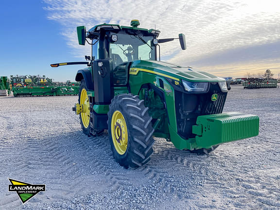 Image of John Deere 8R 410 equipment image 2