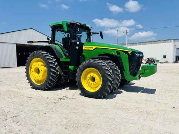 2023 John Deere 8R 410 Equipment Image0
