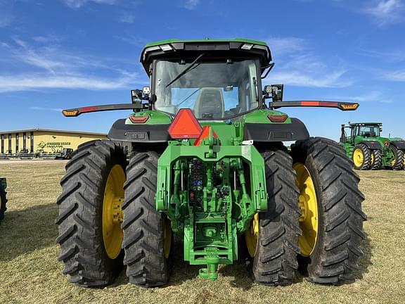 Image of John Deere 8R 410 equipment image 4