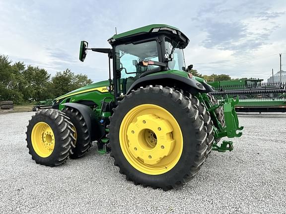 Image of John Deere 8R 410 equipment image 4