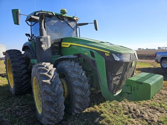 Image of John Deere 8R 410 equipment image 2