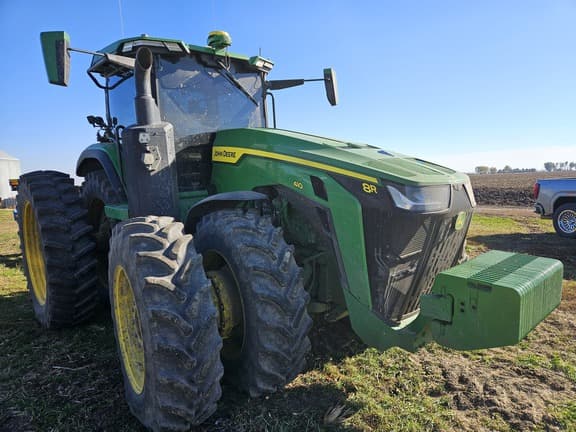 Image of John Deere 8R 410 equipment image 2