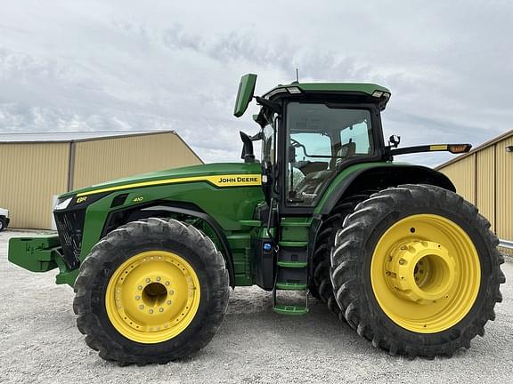 Image of John Deere 8R 410 equipment image 4