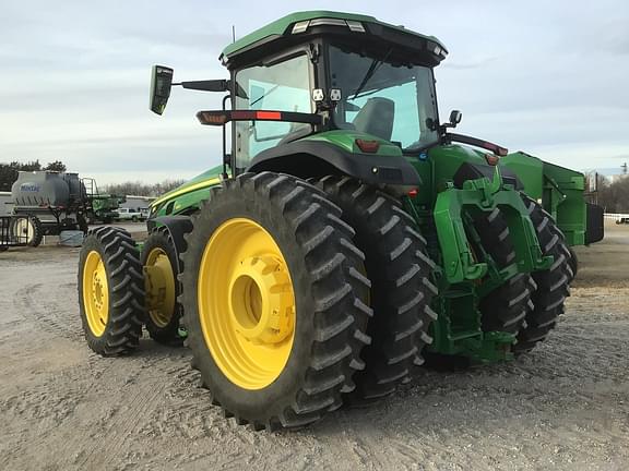 Image of John Deere 8R 410 equipment image 3