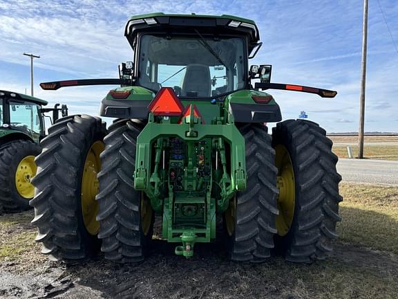 Image of John Deere 8R 410 equipment image 2