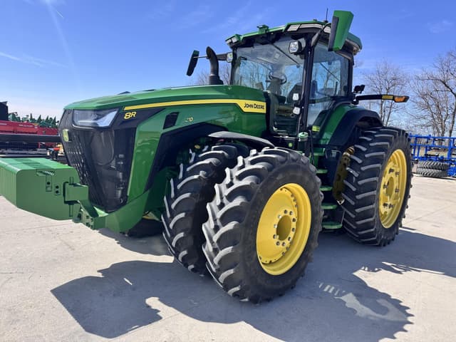 Image of John Deere 8R 410 equipment image 2