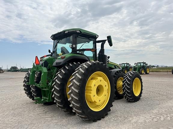 Image of John Deere 8R 410 equipment image 4