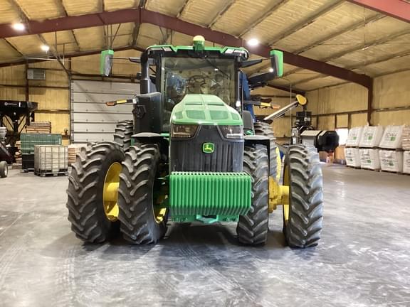 Image of John Deere 8R 410 equipment image 1