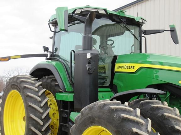 Image of John Deere 8R 410 equipment image 4