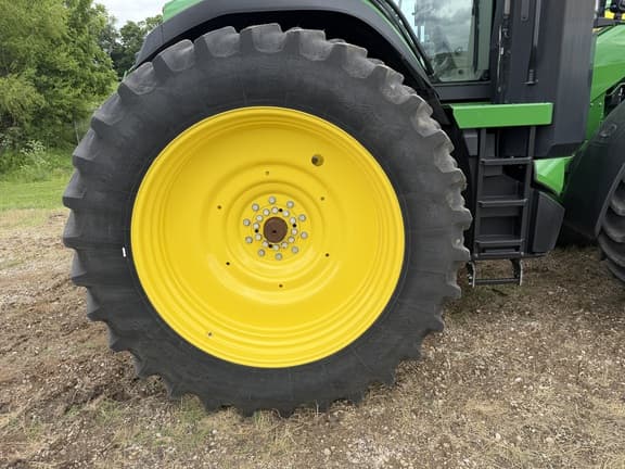 Image of John Deere 8R 410 equipment image 4