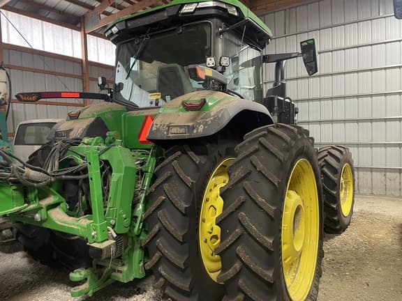 Image of John Deere 8R 410 equipment image 2