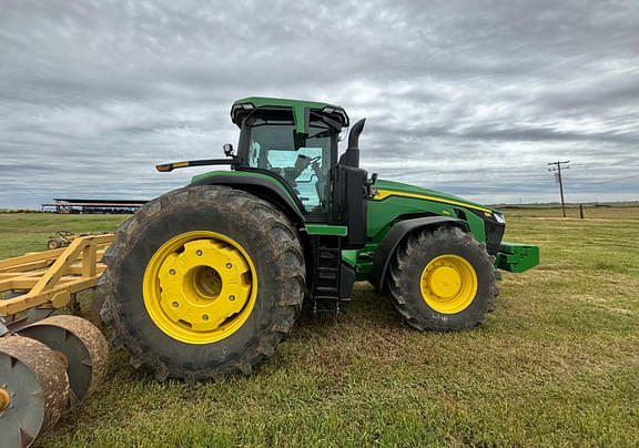 Image of John Deere 8R 410 equipment image 3