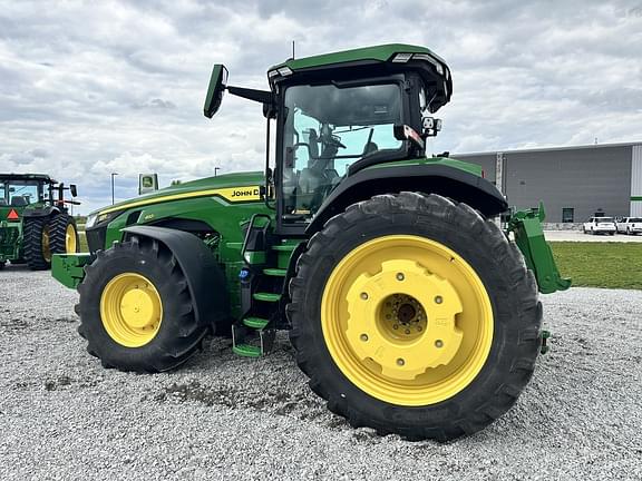 Image of John Deere 8R 410 equipment image 2