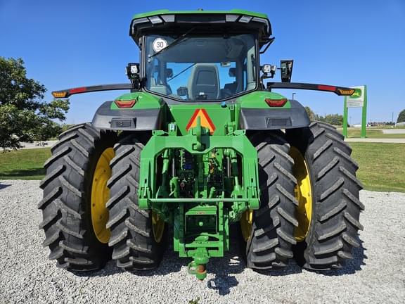 Image of John Deere 8R 410 equipment image 4