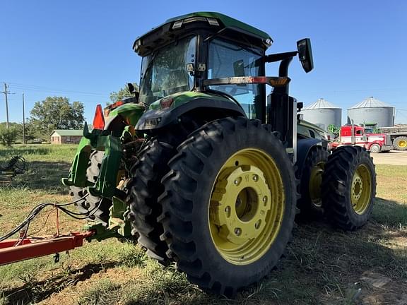 Image of John Deere 8R 410 equipment image 4