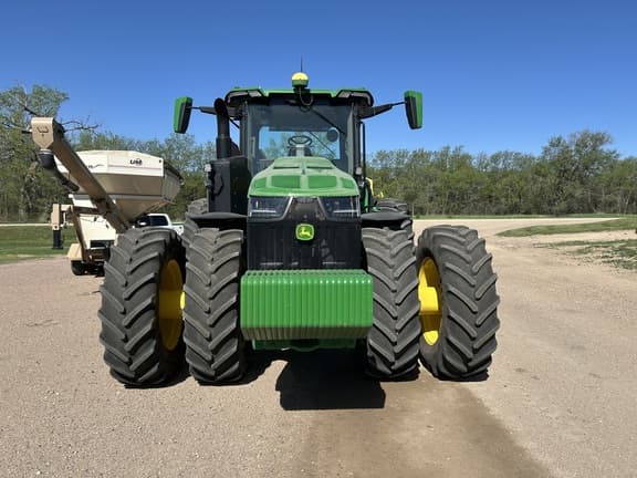 Image of John Deere 8R 410 equipment image 2