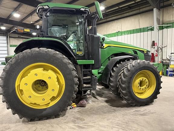 Image of John Deere 8R 410 equipment image 2
