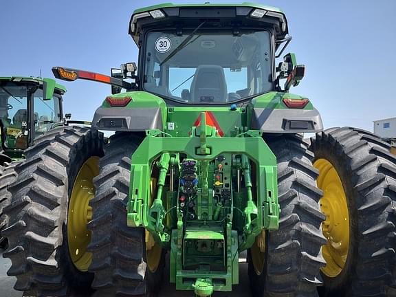 Image of John Deere 8R 410 equipment image 1