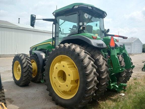 Image of John Deere 8R 410 equipment image 2