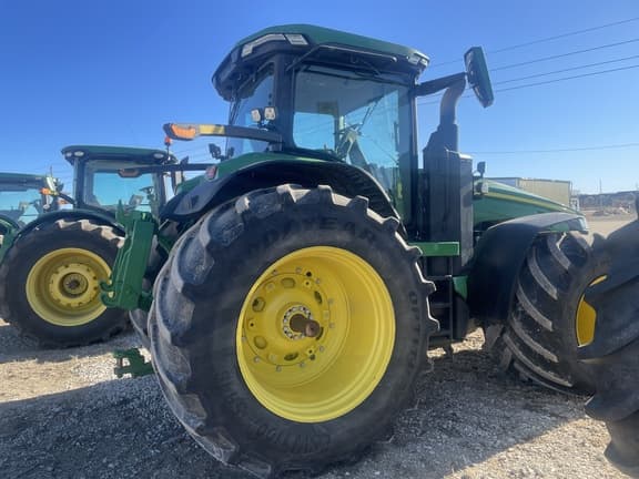 Image of John Deere 8R 410 equipment image 4