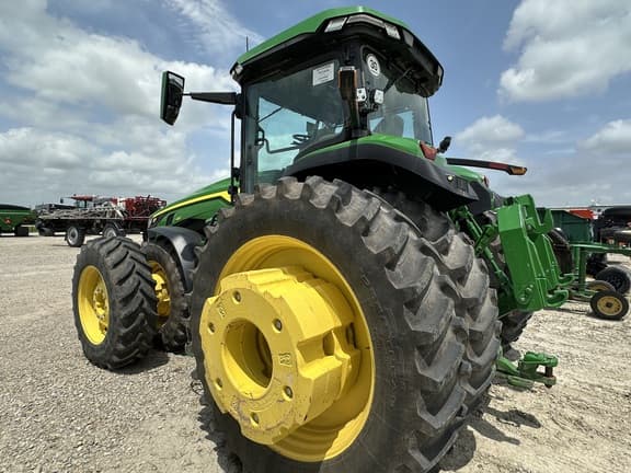 Image of John Deere 8R 410 equipment image 2
