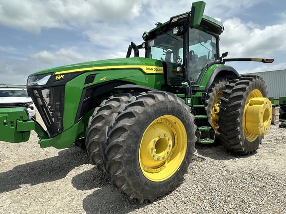 2023 John Deere 8R 410 Equipment Image0