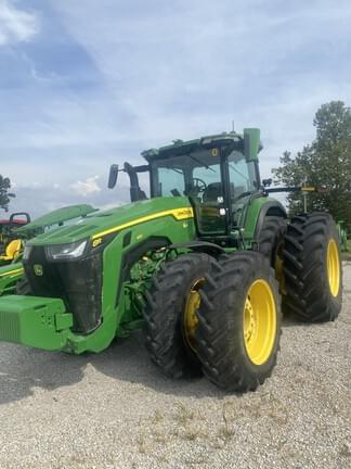 Image of John Deere 8R 410 equipment image 2