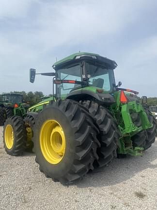 Image of John Deere 8R 410 equipment image 4