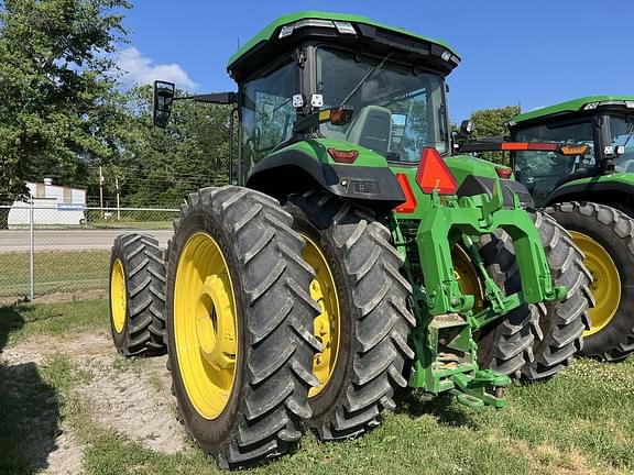 Image of John Deere 8R 410 equipment image 3