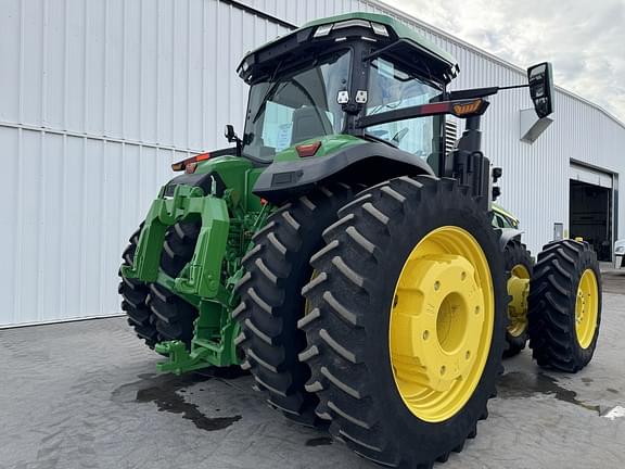 Image of John Deere 8R 410 equipment image 2