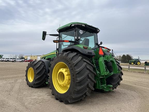 Image of John Deere 8R 410 equipment image 4