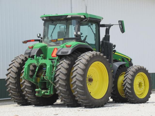 Image of John Deere 8R 410 equipment image 4