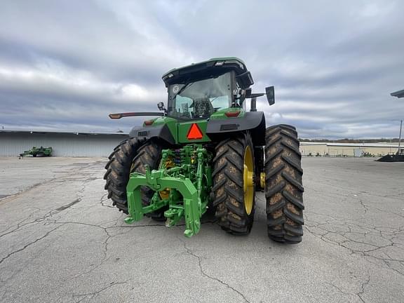 Image of John Deere 8R 410 equipment image 4